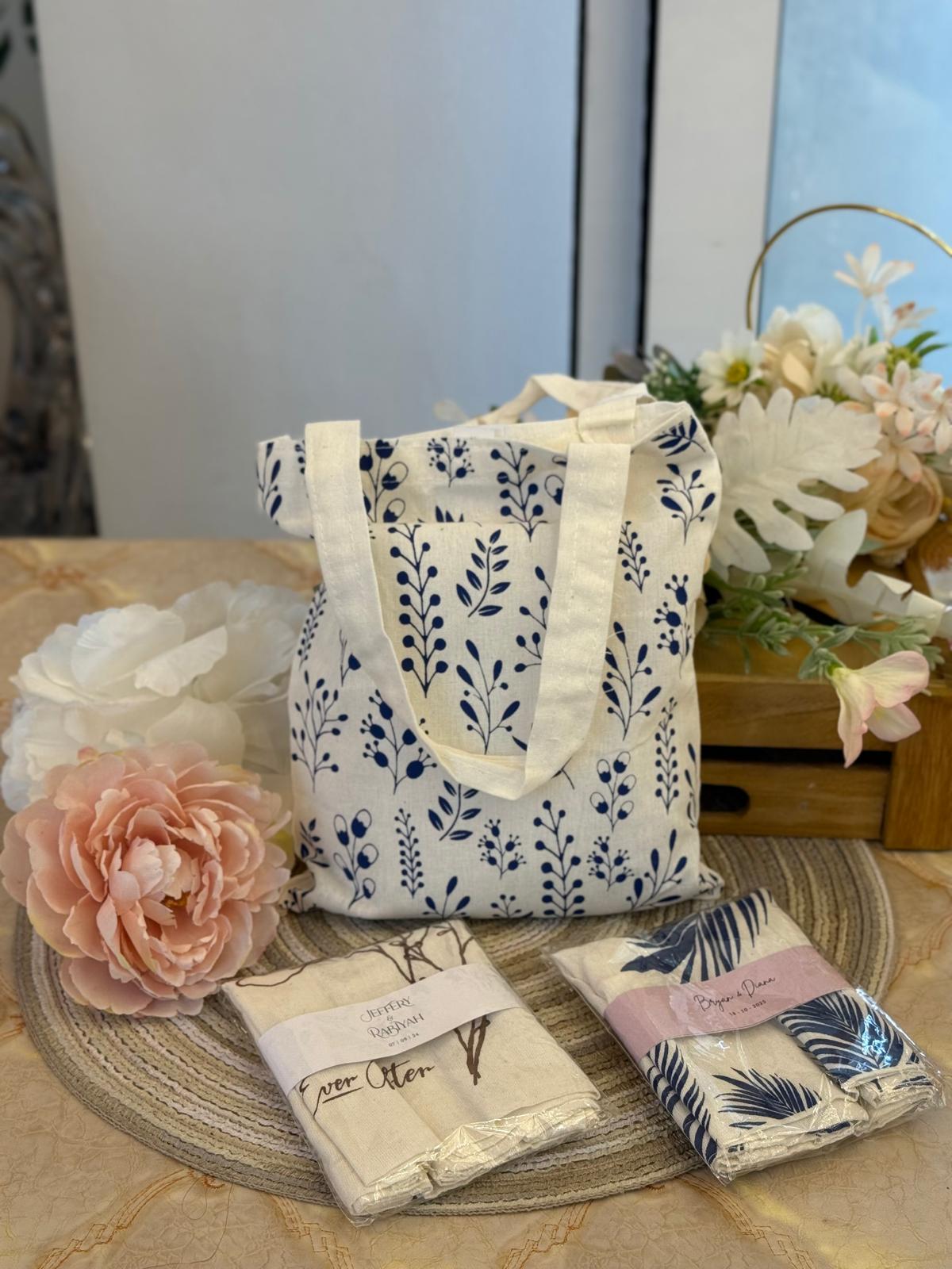 MINI TOTE BAG WITH PERSONALIZED SLEEVE