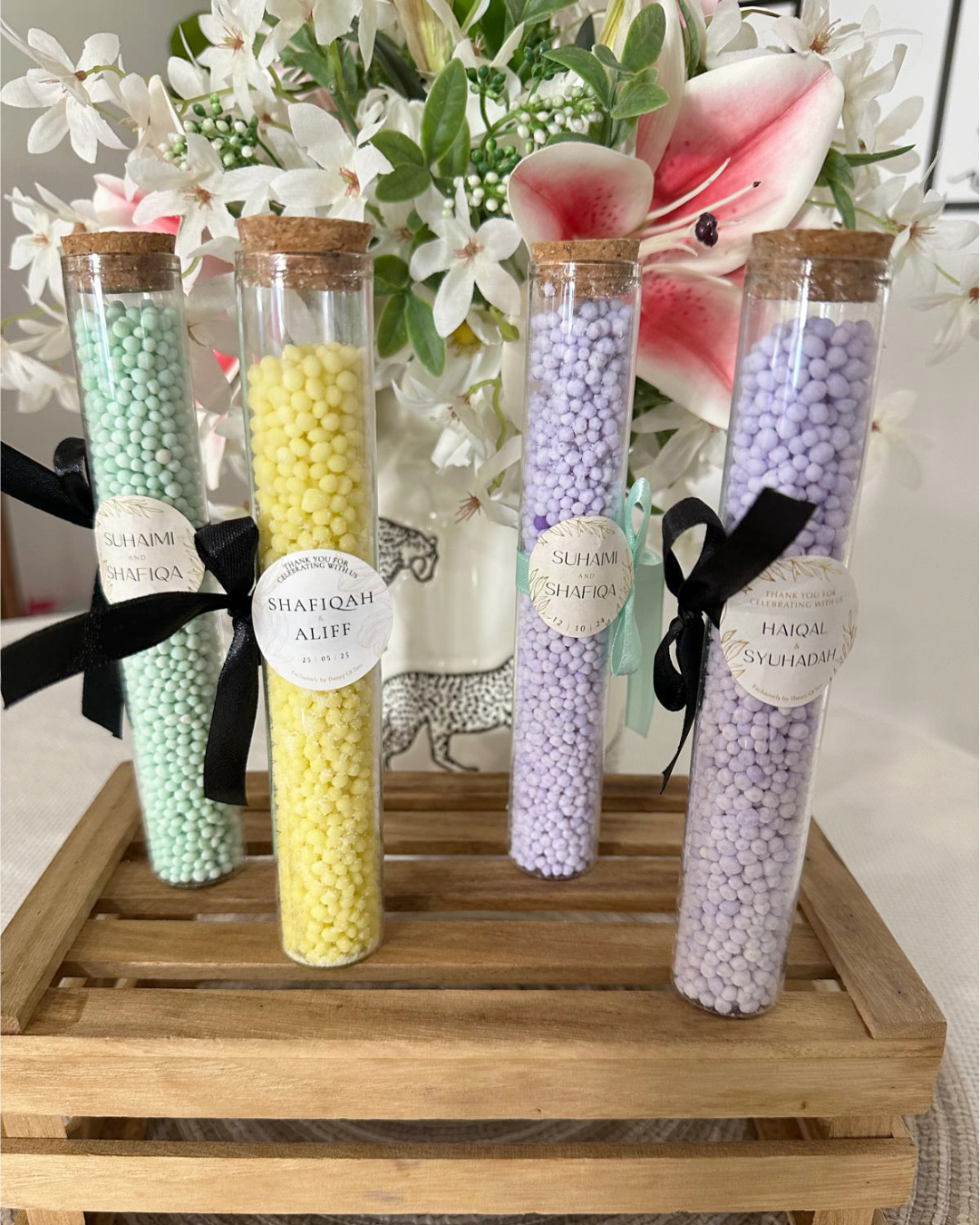 LAUNDRY BEADS IN GLASS TUBE