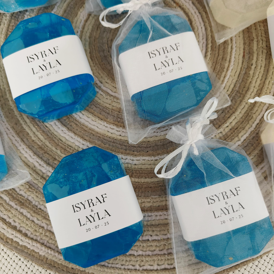 SCENTED GEM SOAP WITH PERSONALIZED SLEEVE + ORGANZA BAG