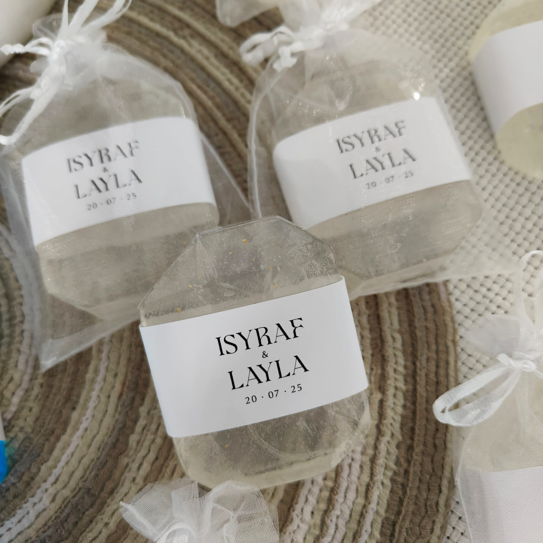 SCENTED GEM SOAP WITH PERSONALIZED SLEEVE + ORGANZA BAG