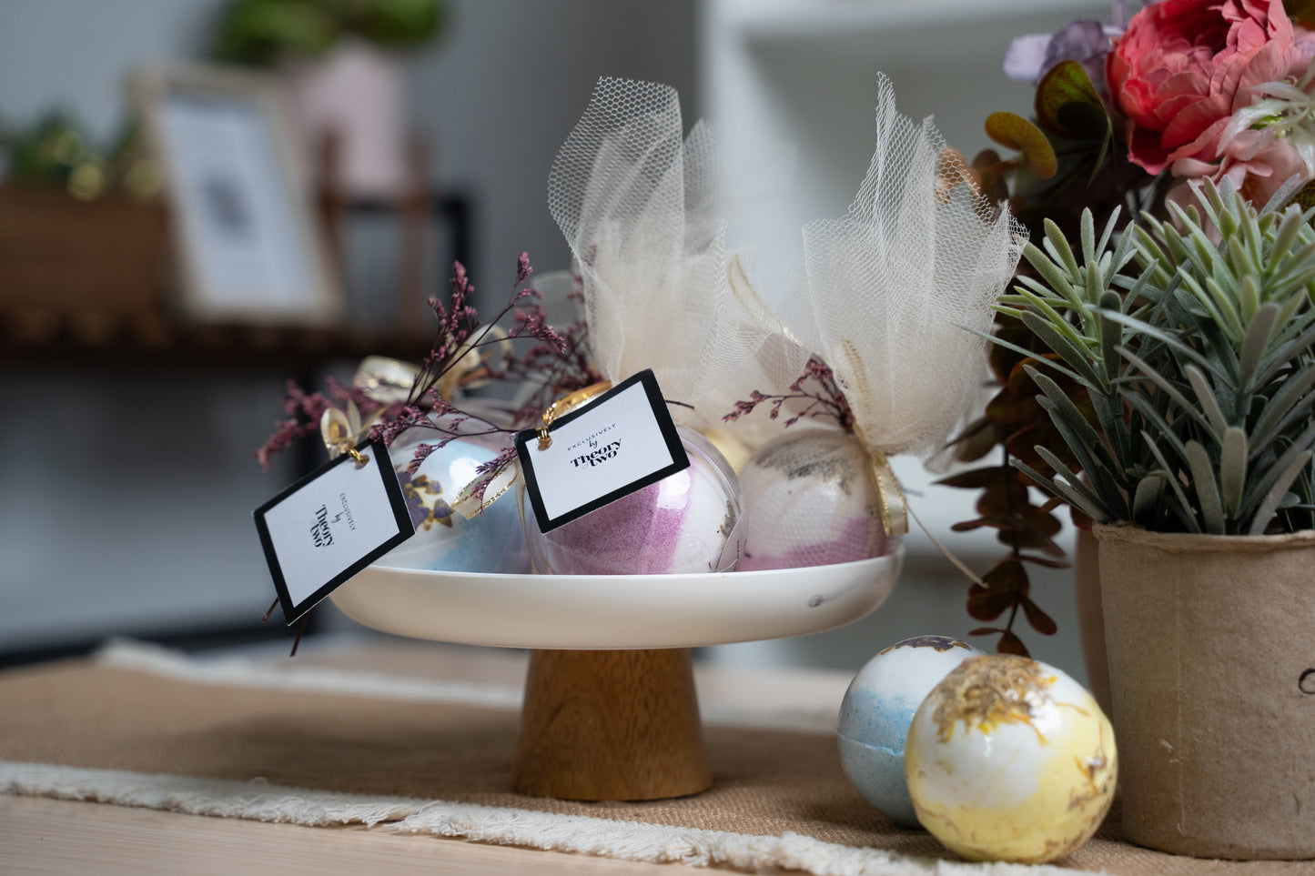 DRIED FLOWERS BATH BOMB