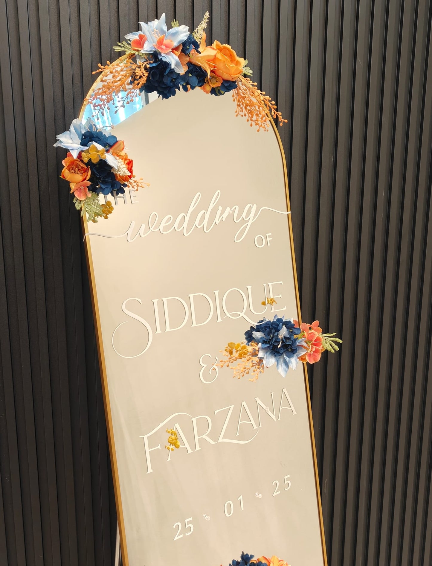 STANDING MIRROR (RENTAL)