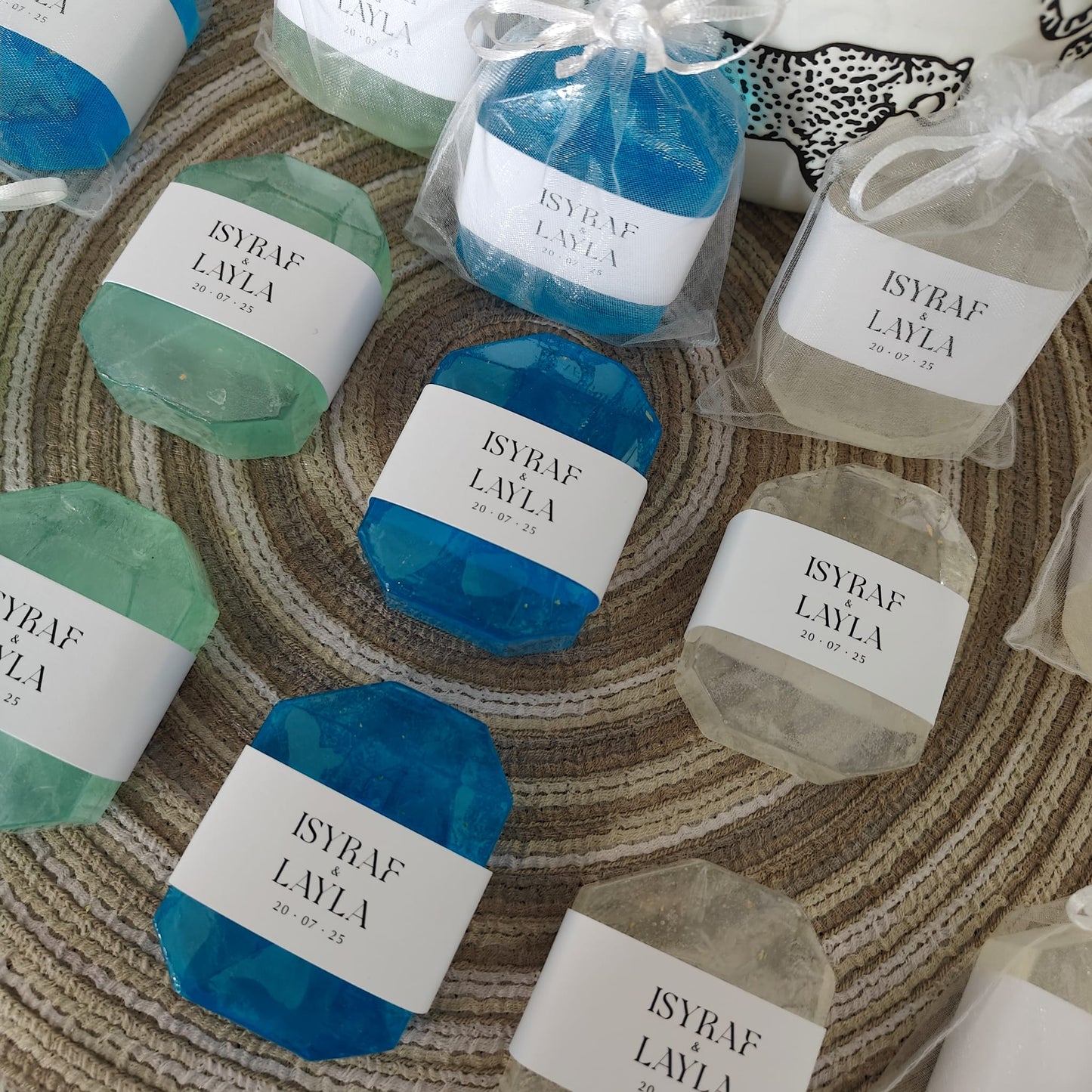 SCENTED GEM SOAP WITH PERSONALIZED SLEEVE