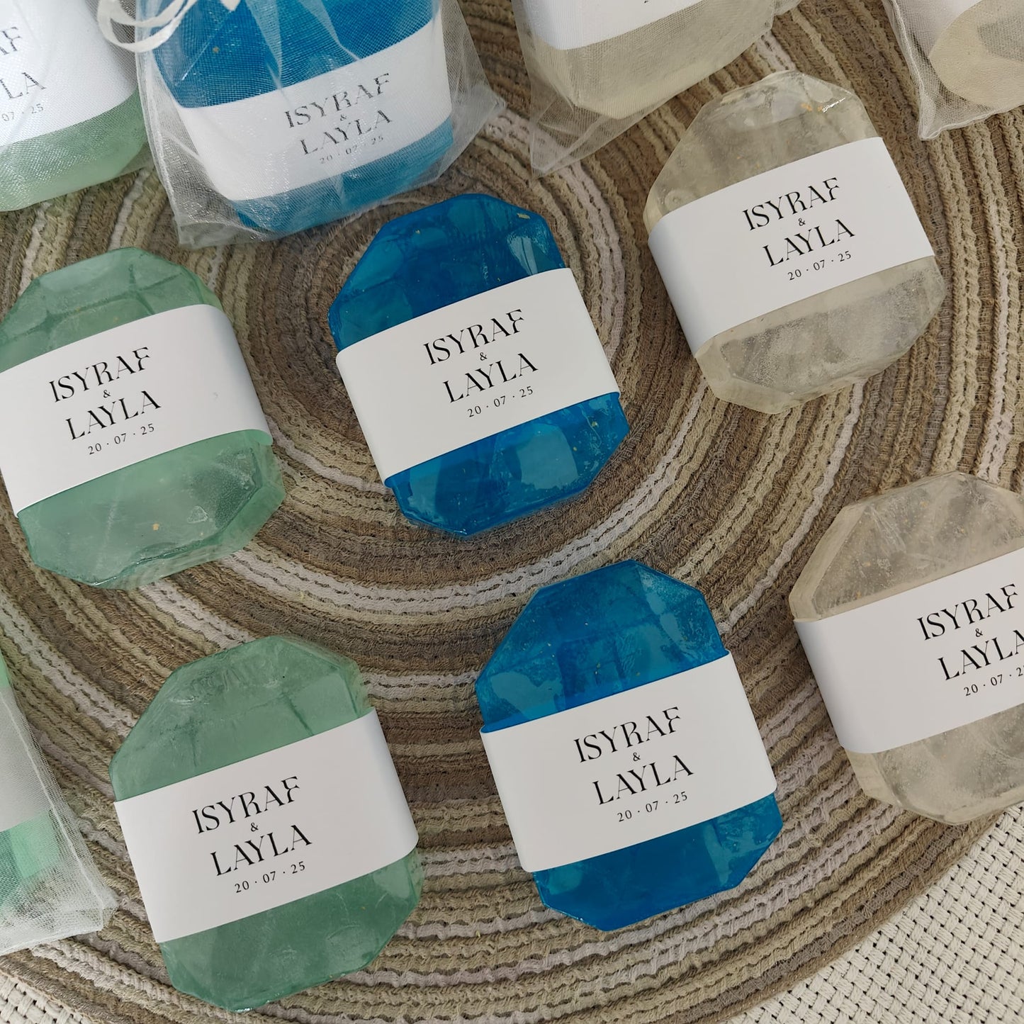 SCENTED GEM SOAP WITH PERSONALIZED SLEEVE + ORGANZA BAG