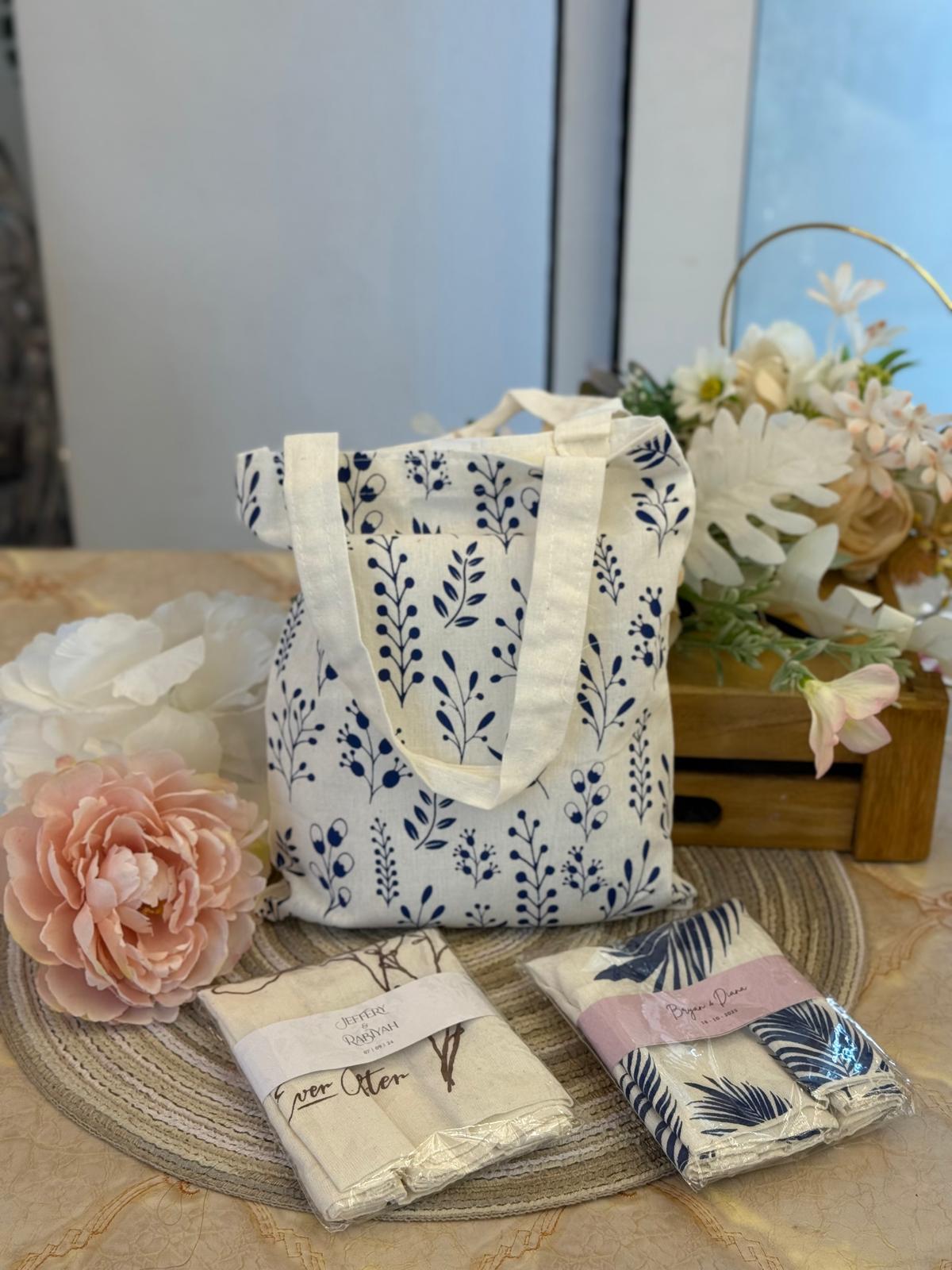 MINI TOTE BAG WITH PERSONALIZED SLEEVE