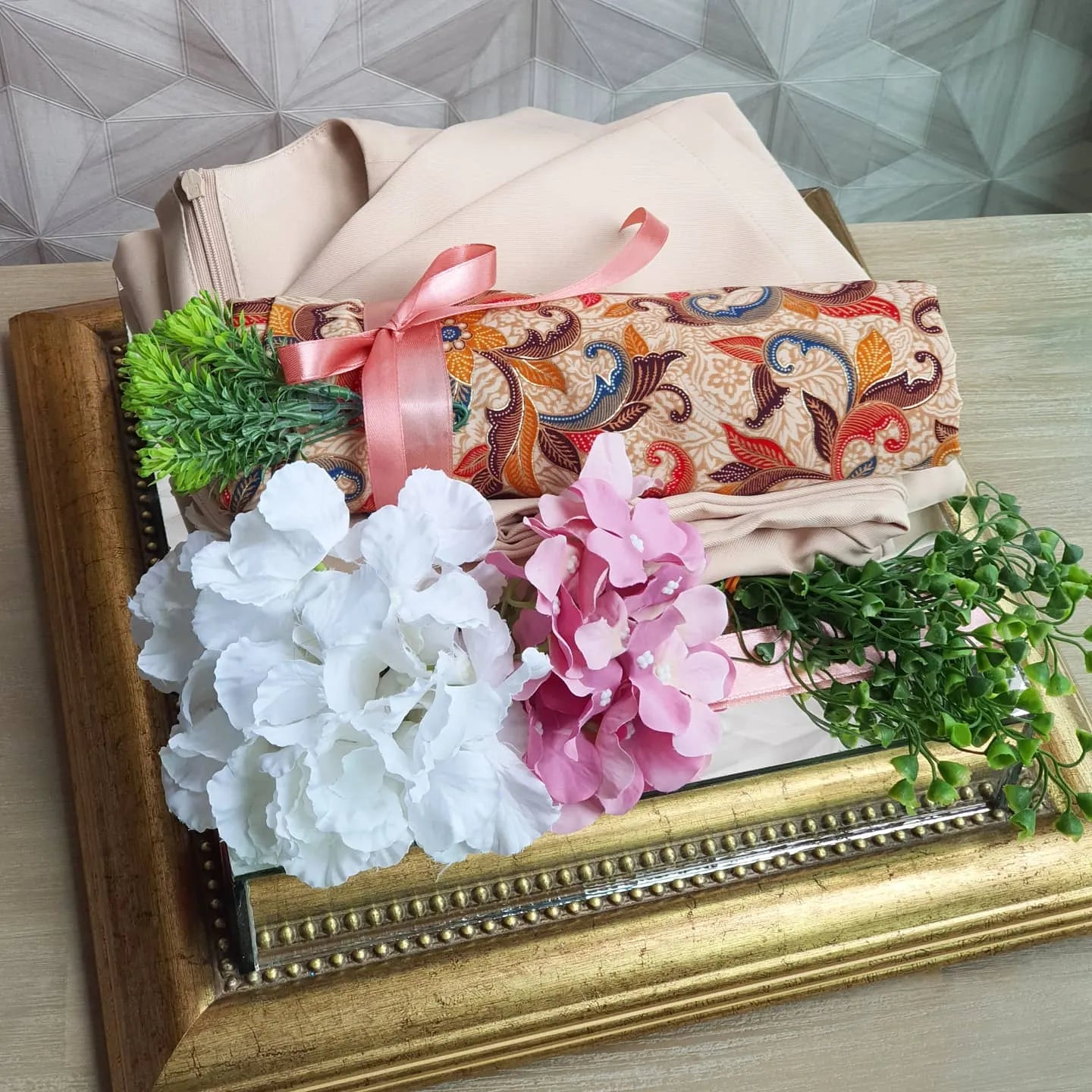 COPPER/ GOLD MIRRORED-BASE WEDDING GIFT TRAY (GUBAHAN)