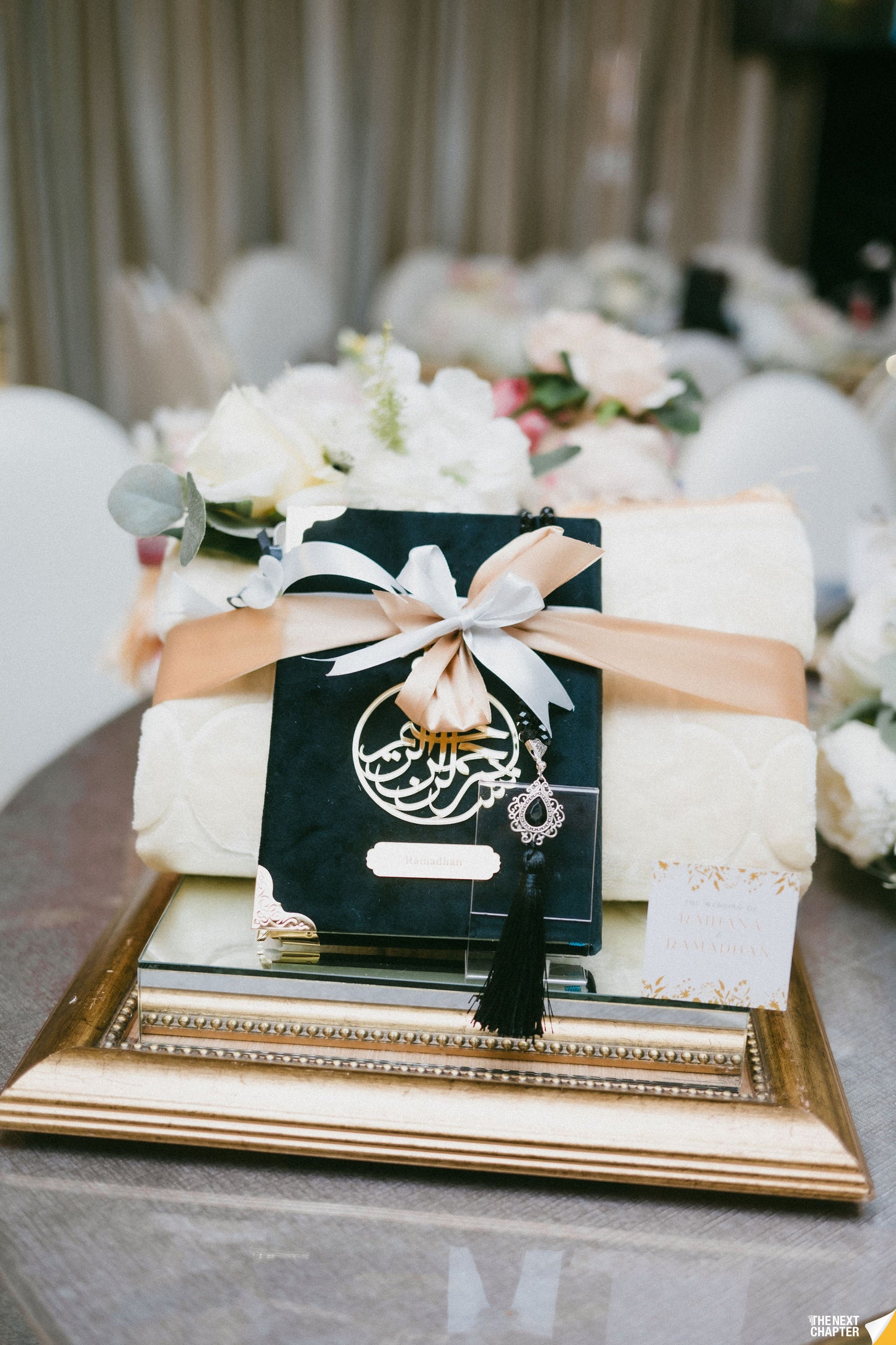 COPPER/ GOLD MIRRORED-BASE WEDDING GIFT TRAY (GUBAHAN)